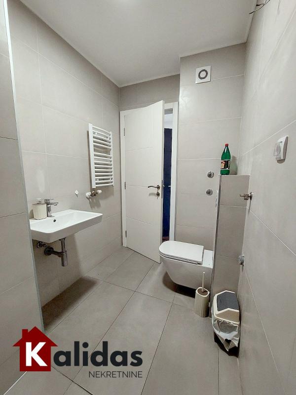 Slika 11 - Stan,NOVI SAD,TELEP,kv: 45, € 122360, ID: 1008036
