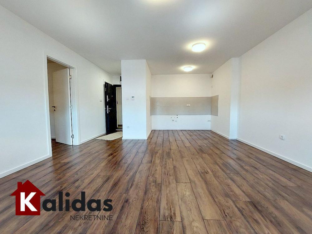 Slika 2 - Stan,NOVI SAD,TELEP,kv: 45, € 122360, ID: 1008036