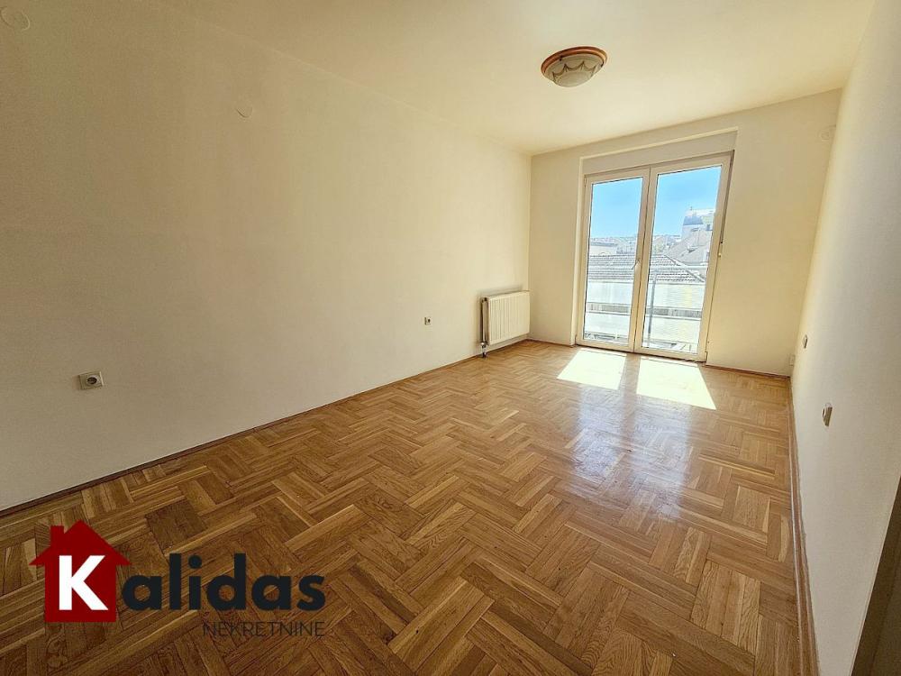 Slika 1 - Stan,NOVI SAD,NOVA DETELINARA,kv: 32, € 85000, ID: 1008037