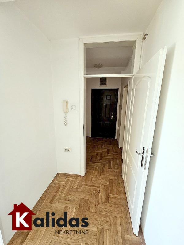 Slika 4 - Stan,NOVI SAD,NOVA DETELINARA,kv: 32, € 85000, ID: 1008037
