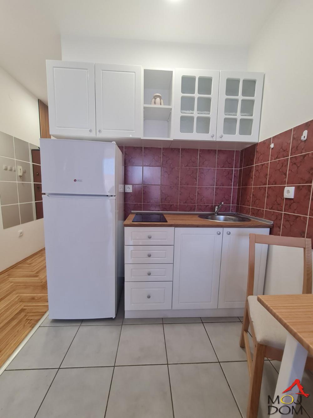 Slika 6 - Stan,NOVI SAD,NOVA DETELINARA,kv: 25, € 86000, ID: 1031029