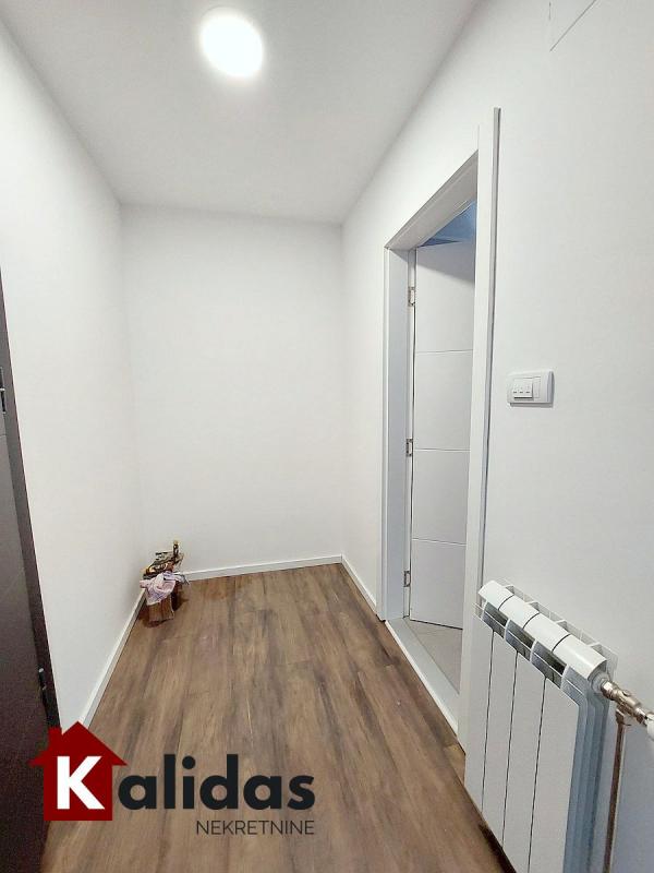 Slika 5 - Stan,NOVI SAD,TELEP,kv: 54, € 146840, ID: 1008035