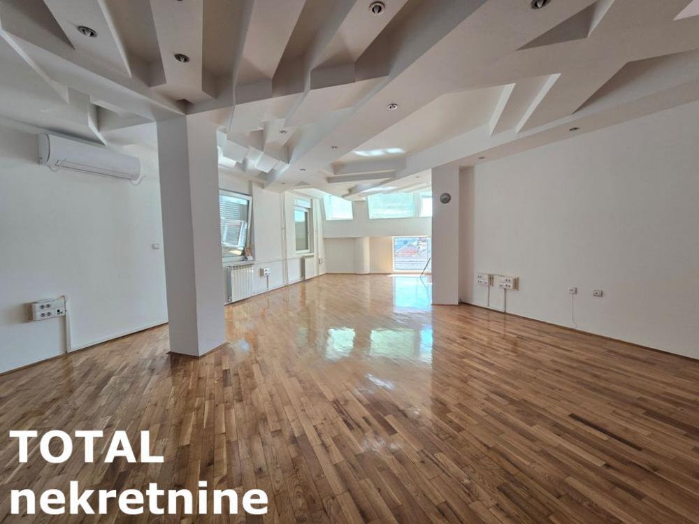 Glavna slika -Stan,NOVI SAD,CENTAR,kv: 216.00, € 484100, ID: 1101224