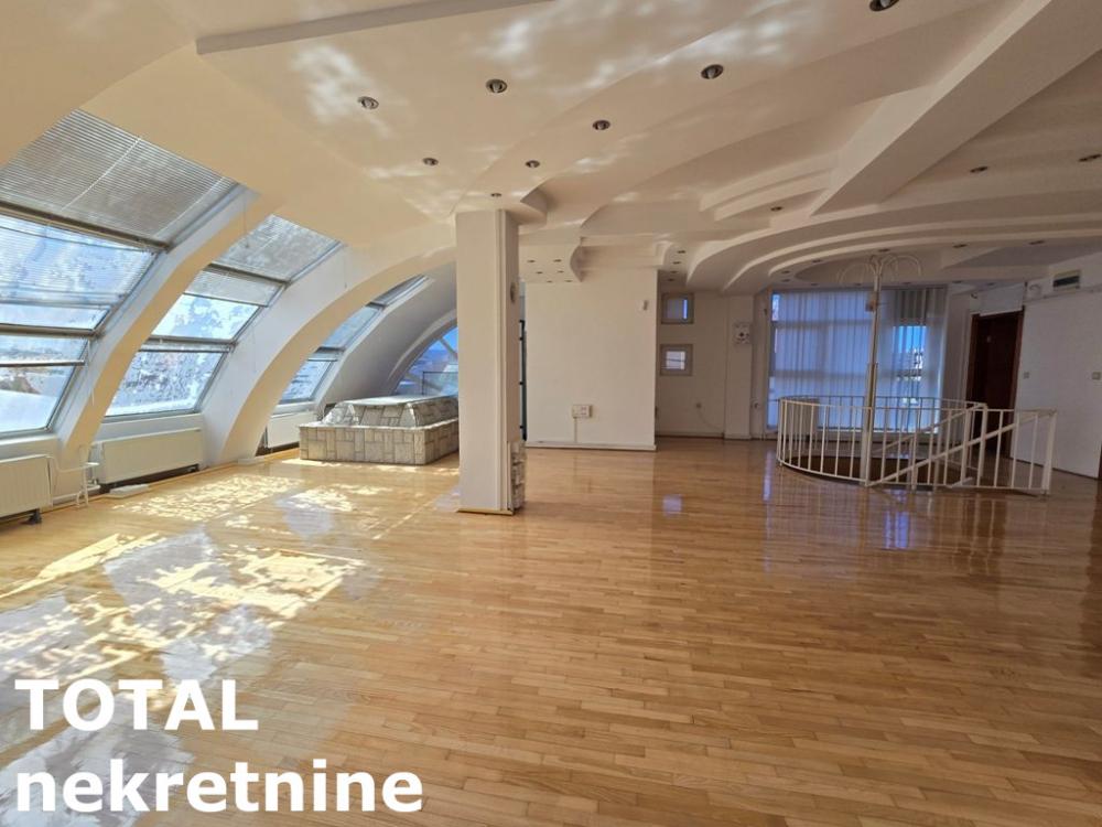 Slika 3 - Stan,NOVI SAD,CENTAR,kv: 216.00, € 484100, ID: 1101224