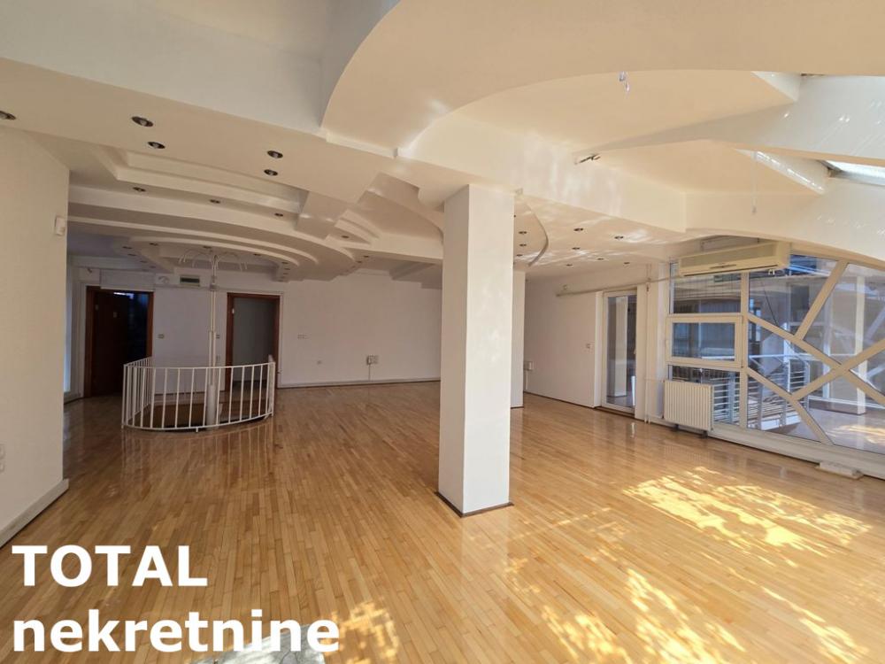 Slika 4 - Stan,NOVI SAD,CENTAR,kv: 216.00, € 484100, ID: 1101224