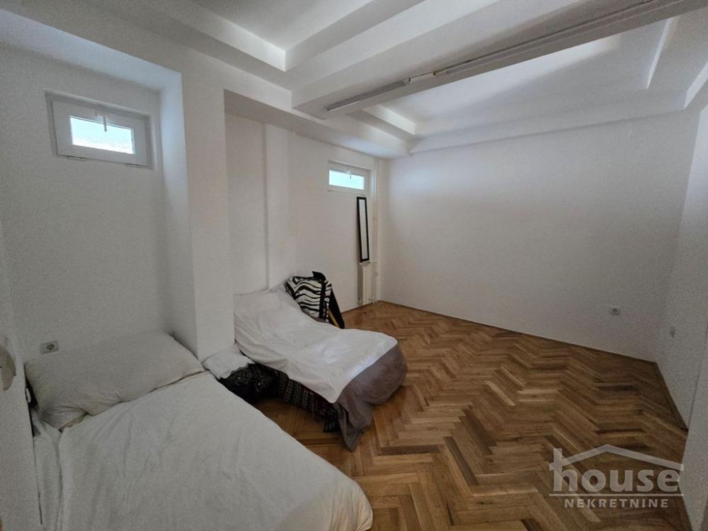 Slika 10 - Stan,NOVI SAD,CENTAR,kv: 216.00, € 484100, ID: 1064376