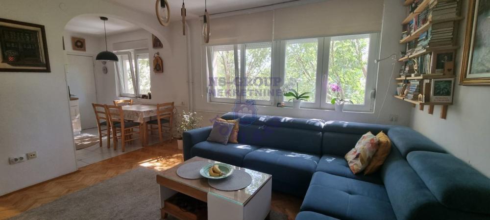 Slika 2 - Odlican trosoban stan na Limanu 1!