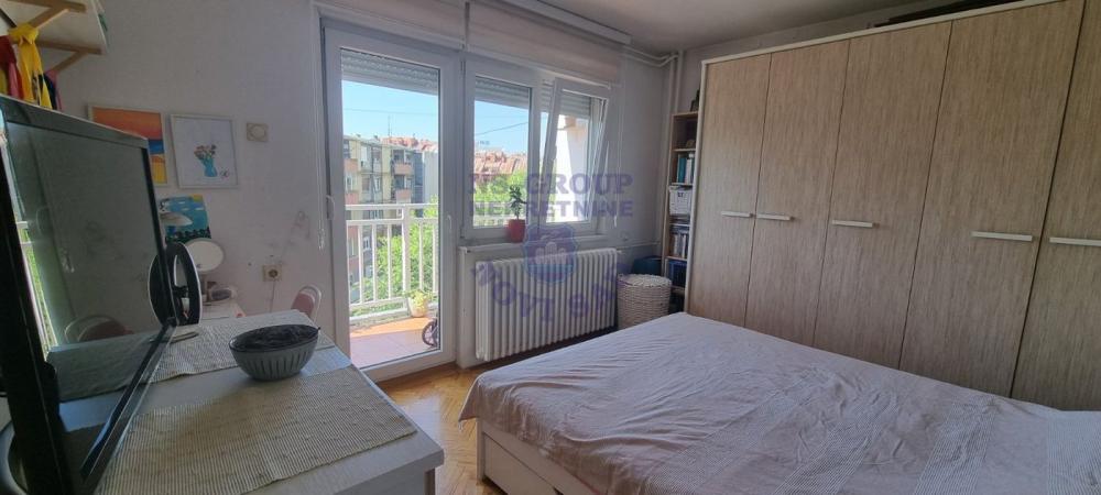 Slika 8 - Odlican trosoban stan na Limanu 1!