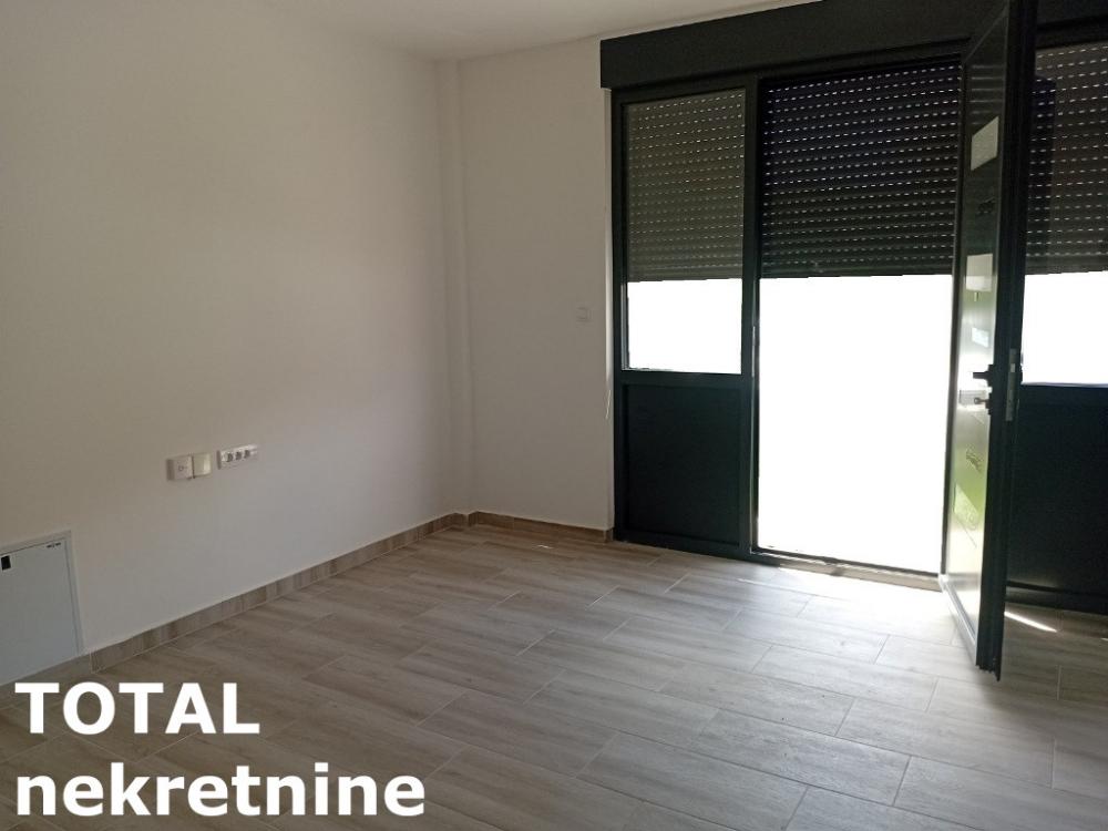 Slika 2 - Stan,NOVI SAD,ADICE,kv: 26.00, € 49440, ID: 1101226