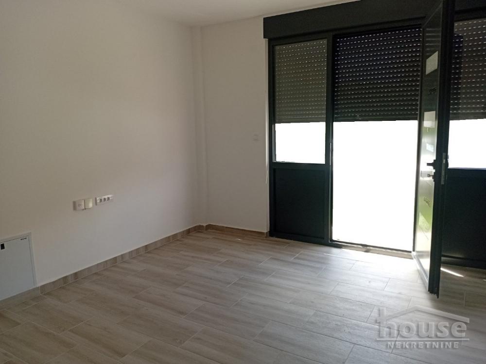 Slika 3 - Stan,NOVI SAD,ADICE,kv: 26.00, € 49440, ID: 1064378