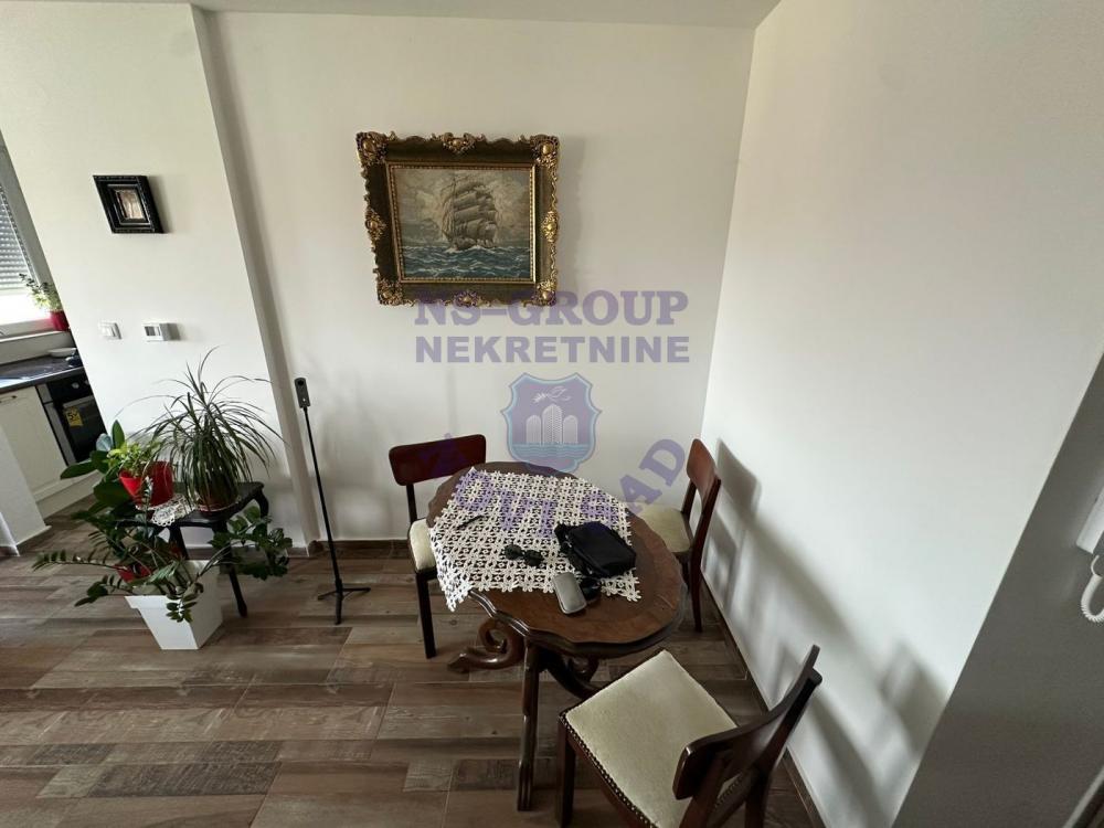 Slika 7 - Predstavljamo vam dvosoban stan na drugom spratu zgrade na Adicama. Agencijska šifra : 546283