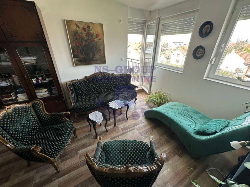 Glavna slika -Predstavljamo vam dvosoban stan na drugom spratu zgrade na Adicama. Agencijska šifra : 546283