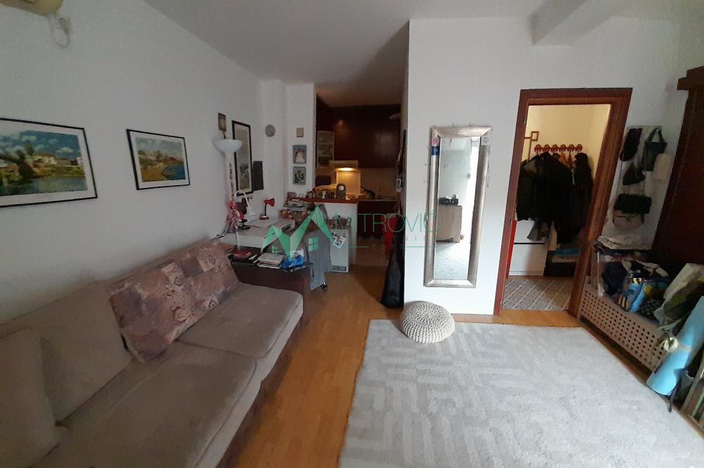 Slika 1 - Adamovićevo naselje, 78m2. Dvoiposoban dupleks stan. 