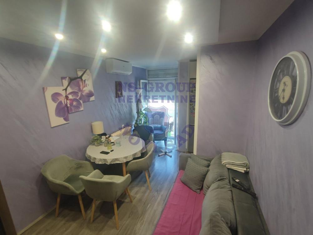 Slika 2 - Predstavaljamo vam odličan stan na mirnoj lokaciji na Novom Naselju. Agencijska šifra : 551434