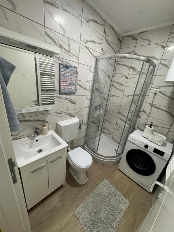 Slika 9 - Nameštena garsonjera sa terasom novogradnja