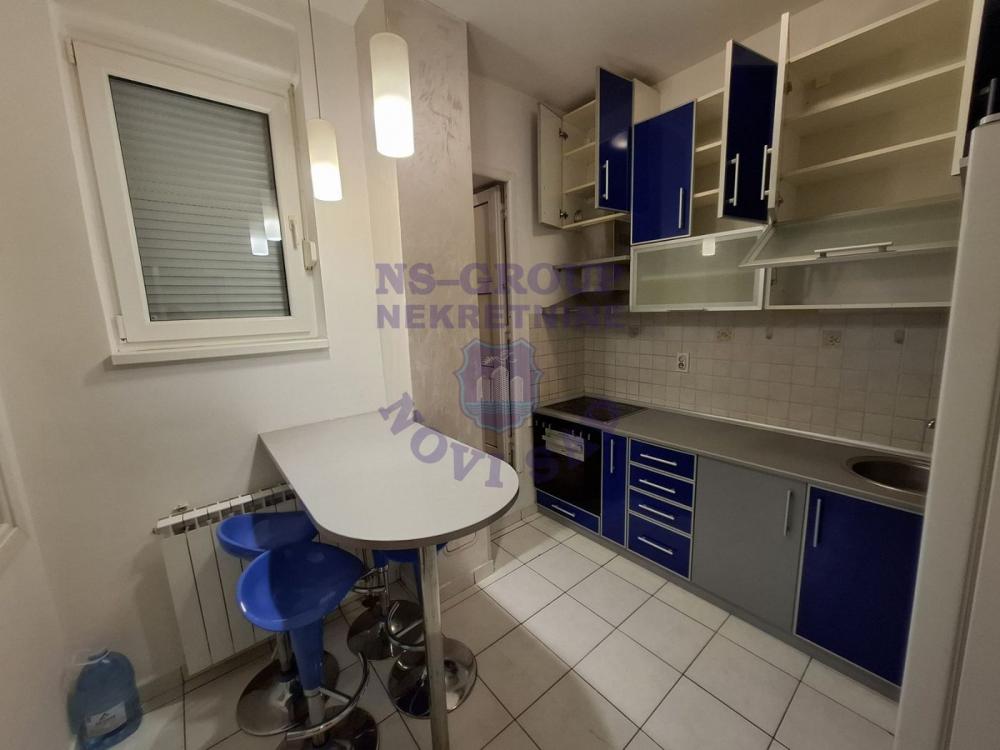 Slika 3 - Odličan dvosoban stan na Novoj Detelinari! 