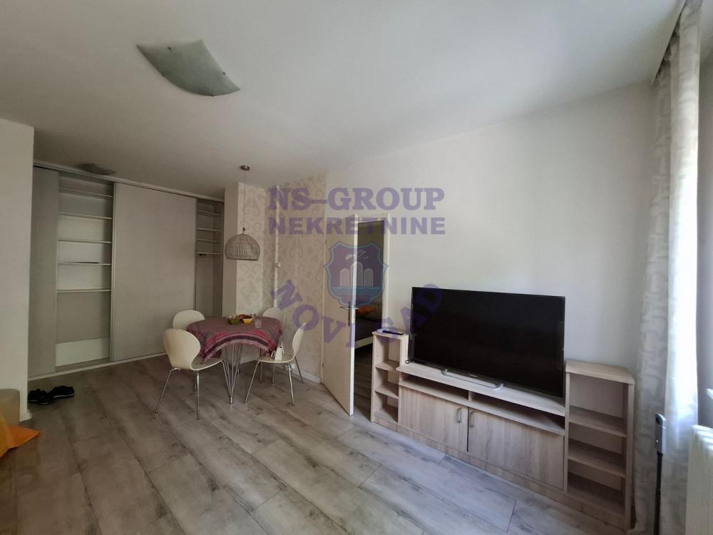 Slika 1 - Dvoiposoban 56m2 Nova Detelinara