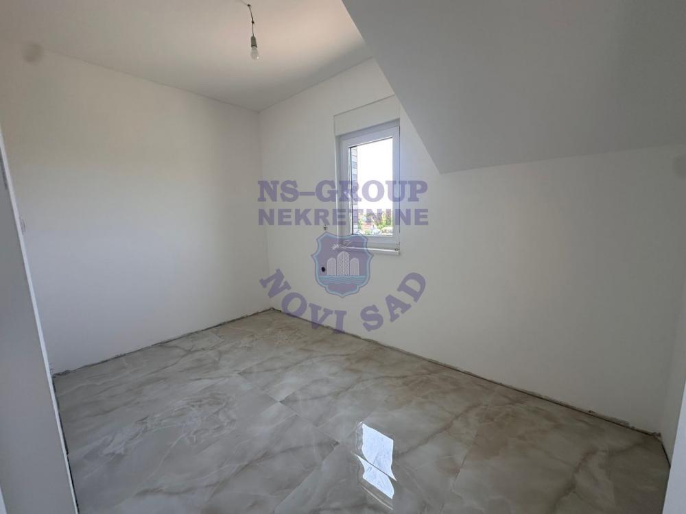 Slika 3 - Na prodaju trosoban stan na Adicama prelepog rasporeda. Agencijska šifra : 552063