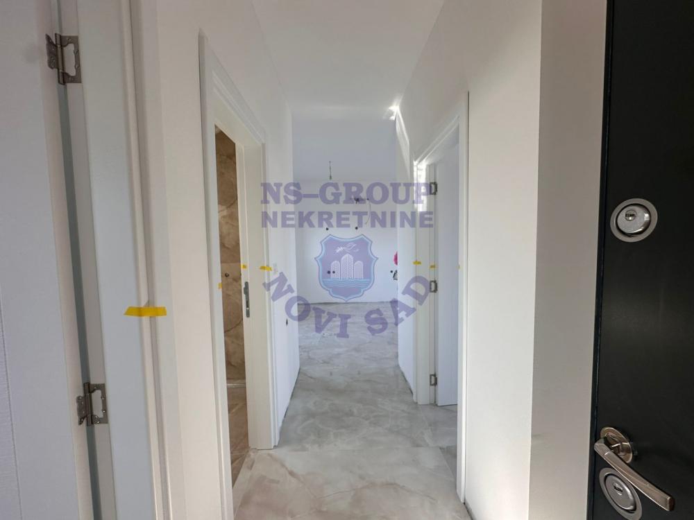 Slika 7 - Na prodaju trosoban stan na Adicama prelepog rasporeda. Agencijska šifra : 552063