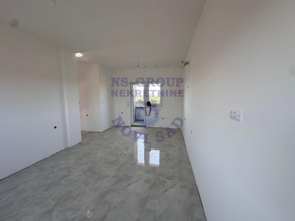 Slika 1 - Na prodaju trosoban stan na Adicama prelepog rasporeda. Agencijska šifra : 552063