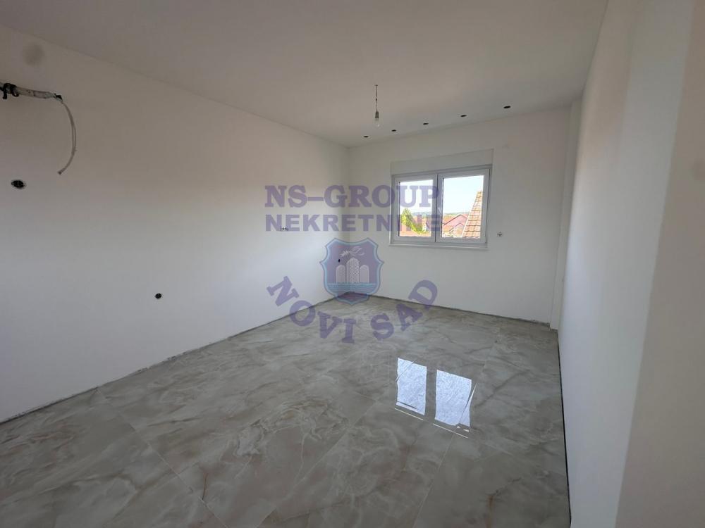 Slika 2 - Na prodaju trosoban stan na Adicama prelepog rasporeda. Agencijska šifra : 552063