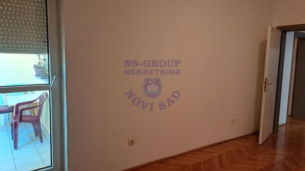 Slika 3 - Predstavljamo vam nekretninu sa puno potencijala na ekskluzivnoj lokaciji. Agencijska šifra : 551649