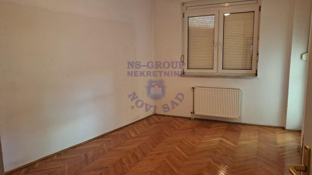 Slika 4 - Predstavljamo vam nekretninu sa puno potencijala na ekskluzivnoj lokaciji. Agencijska šifra : 551649