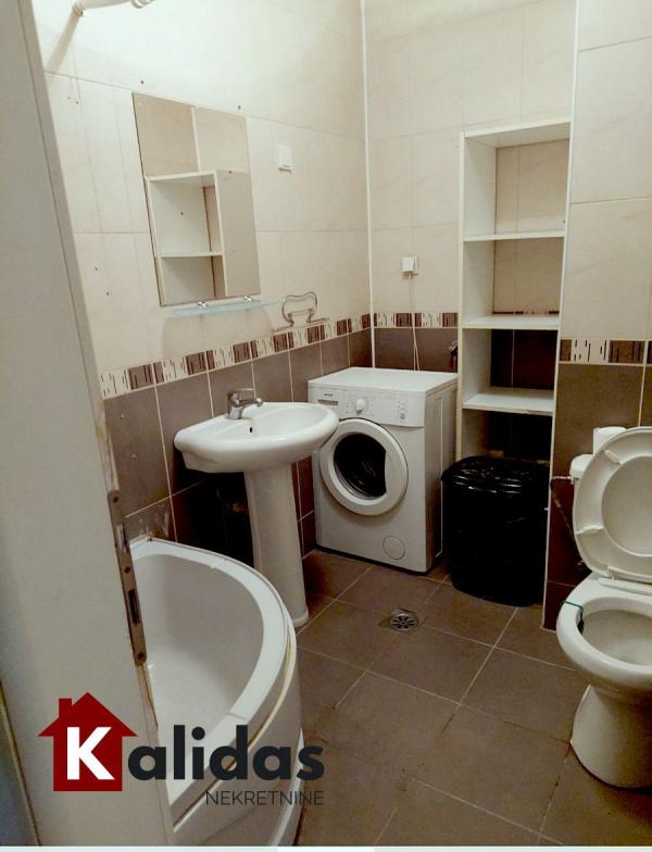 Slika 9 - Stan,NOVI SAD,NOVA DETELINARA,kv: 76, € 156560, ID: 1008046