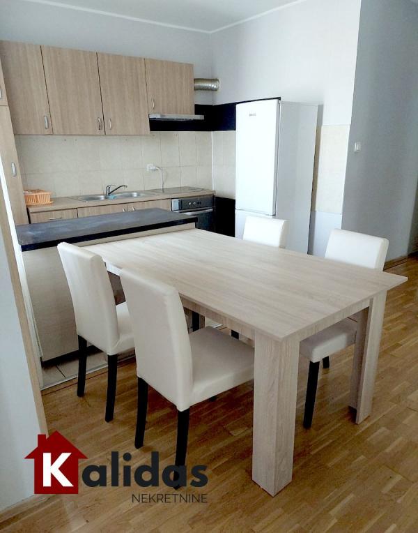 Slika 3 - Stan,NOVI SAD,NOVA DETELINARA,kv: 76, € 156560, ID: 1008046