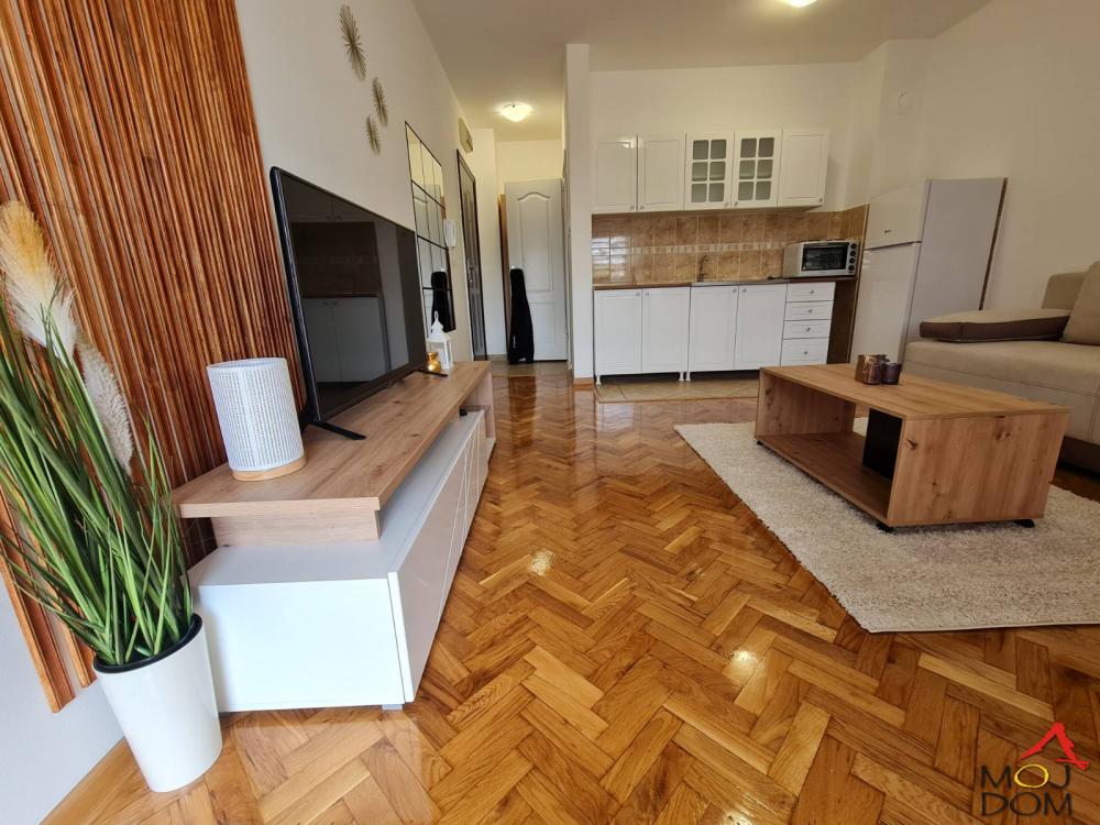 Slika 1 - Stan,NOVI SAD,NOVA DETELINARA,kv: 25, € 85500, ID: 1031057