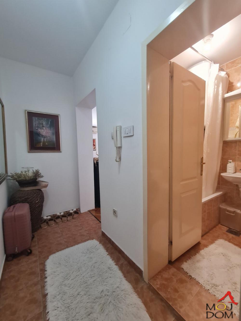 Slika 8 - Stan,NOVI SAD,NOVA DETELINARA,kv: 49, € 142150, ID: 1031058