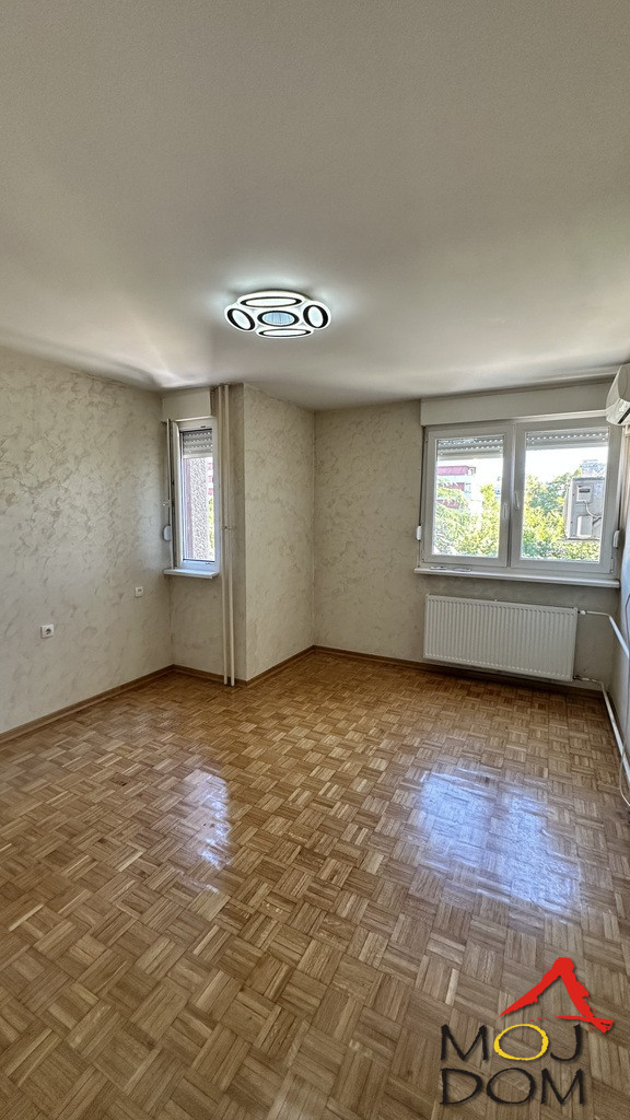 Slika 2 - Stan,NOVI SAD,STANICA,kv: 21, € 74000, ID: 1030904