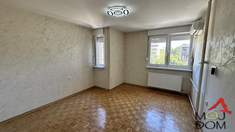 Slika 3 - Stan,NOVI SAD,STANICA,kv: 21, € 74000, ID: 1030904