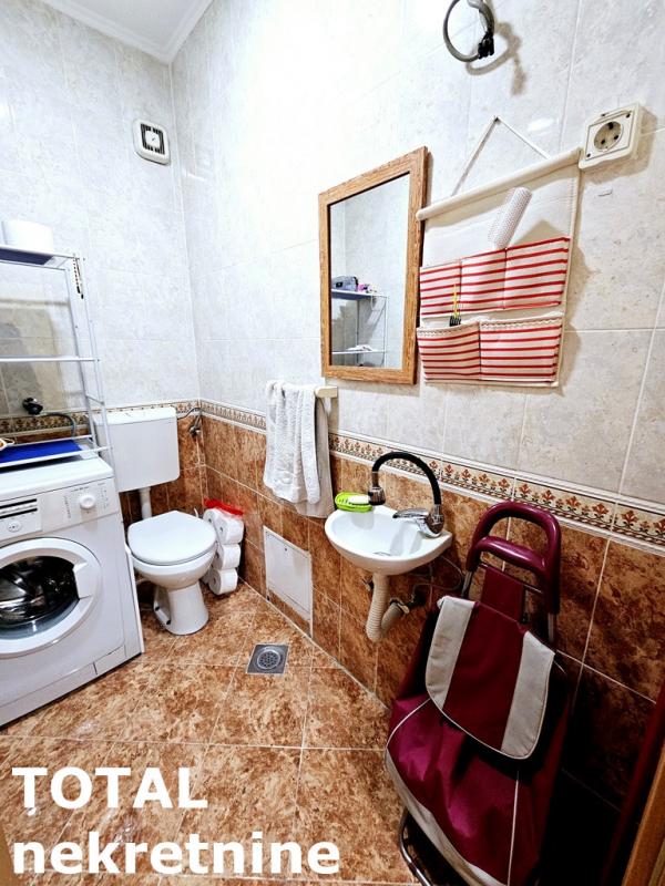 Slika 9 - Stan,NOVI SAD,BULEVAR EVROPE,kv: 40.00, € 113300, ID: 1100708