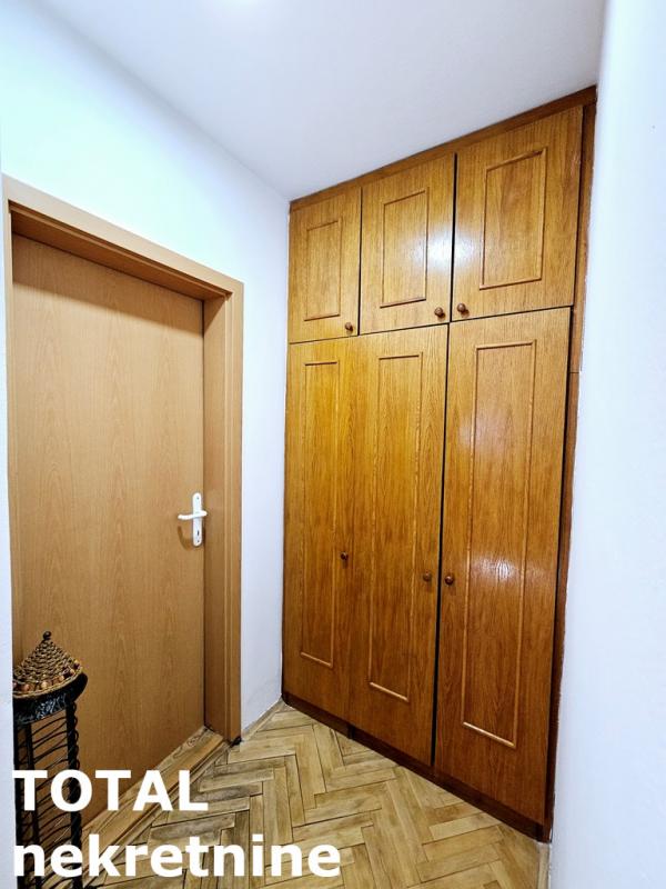 Slika 1 - Stan,NOVI SAD,BULEVAR EVROPE,kv: 40.00, € 113300, ID: 1100708