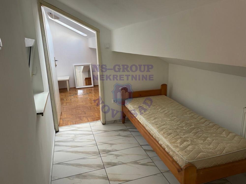 Slika 3 - Prodaje se odličan komforan dupleks u novogradnji na Bulevaru oslobođenja, Agencijska šifra : 529225