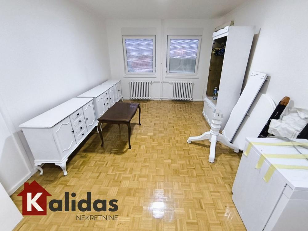 Slika 2 - Stan,NOVI SAD,SAJAM,kv: 65, € 154500, ID: 1008055