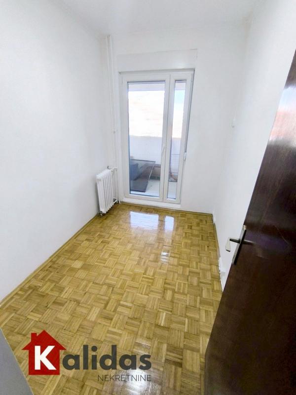 Slika 4 - Stan,NOVI SAD,SAJAM,kv: 65, € 154500, ID: 1008055