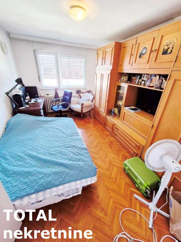 Slika 4 - Stan,NOVI SAD,CENTAR,kv: 86.00, € 195000, ID: 1101186