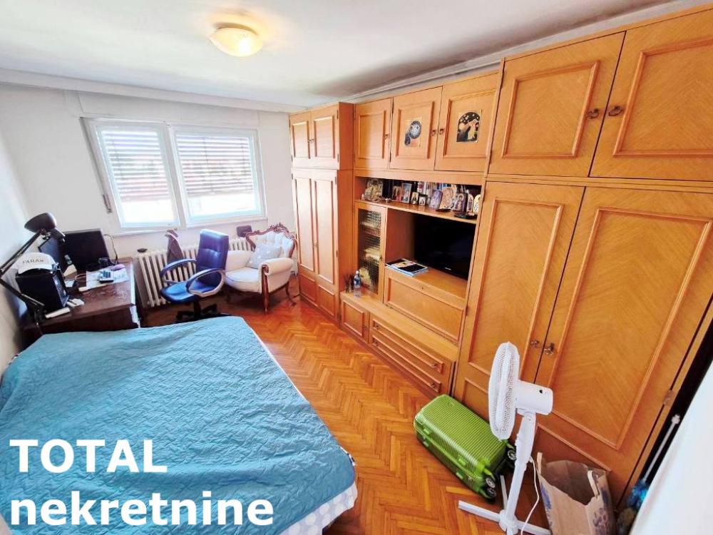 Slika 5 - Stan,NOVI SAD,CENTAR,kv: 86.00, € 195000, ID: 1101186