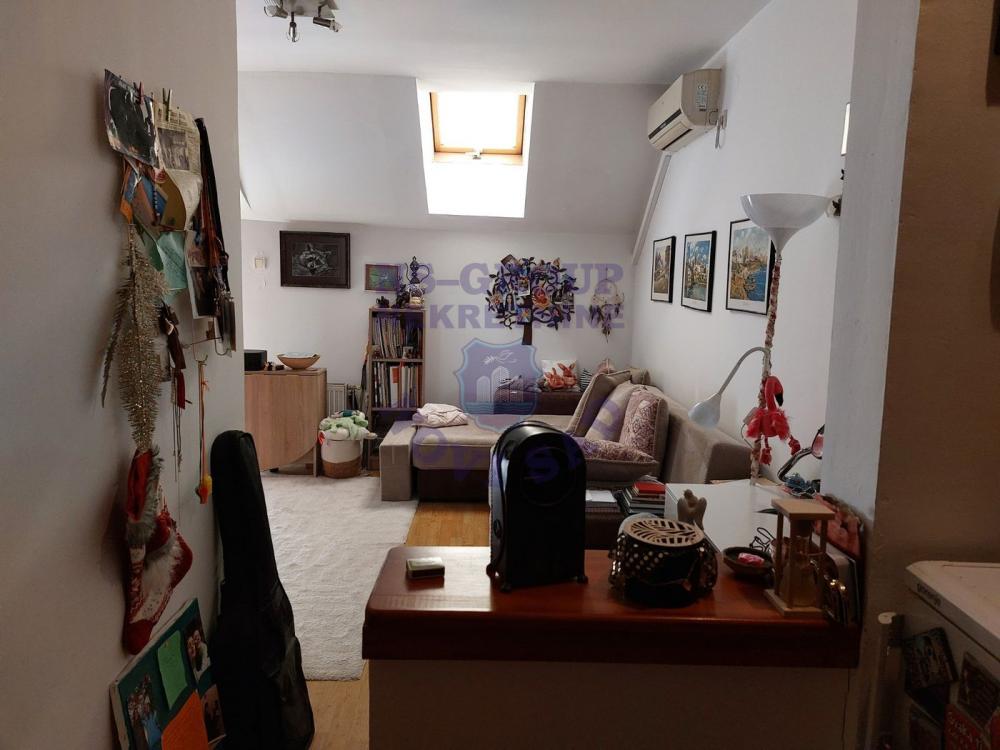 Slika 0 - Predstavljamo Vam jednu neobičnu ali funkcionalnu nekretninu, Agencijska šifra : 543827