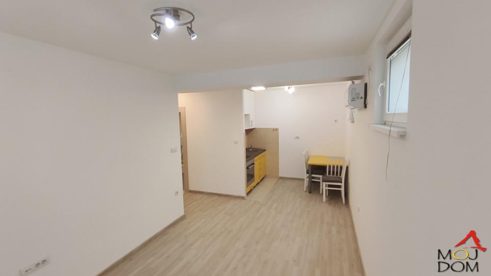 Slika 3 - Stan,NOVI SAD,BULEVAR EVROPE,kv: 37, € 59700, ID: 1031096