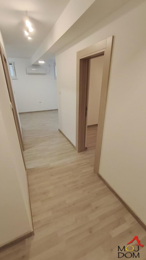 Slika 8 - Stan,NOVI SAD,BULEVAR EVROPE,kv: 37, € 59700, ID: 1031096