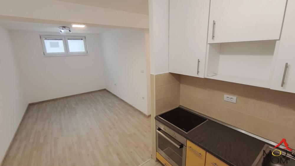 Slika 1 - Stan,NOVI SAD,BULEVAR EVROPE,kv: 37, € 59700, ID: 1031096