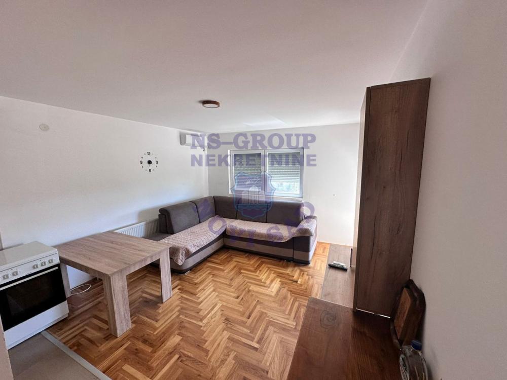 Slika 1 - Hitna prodaja, odmah useljiv stan na Adicama !