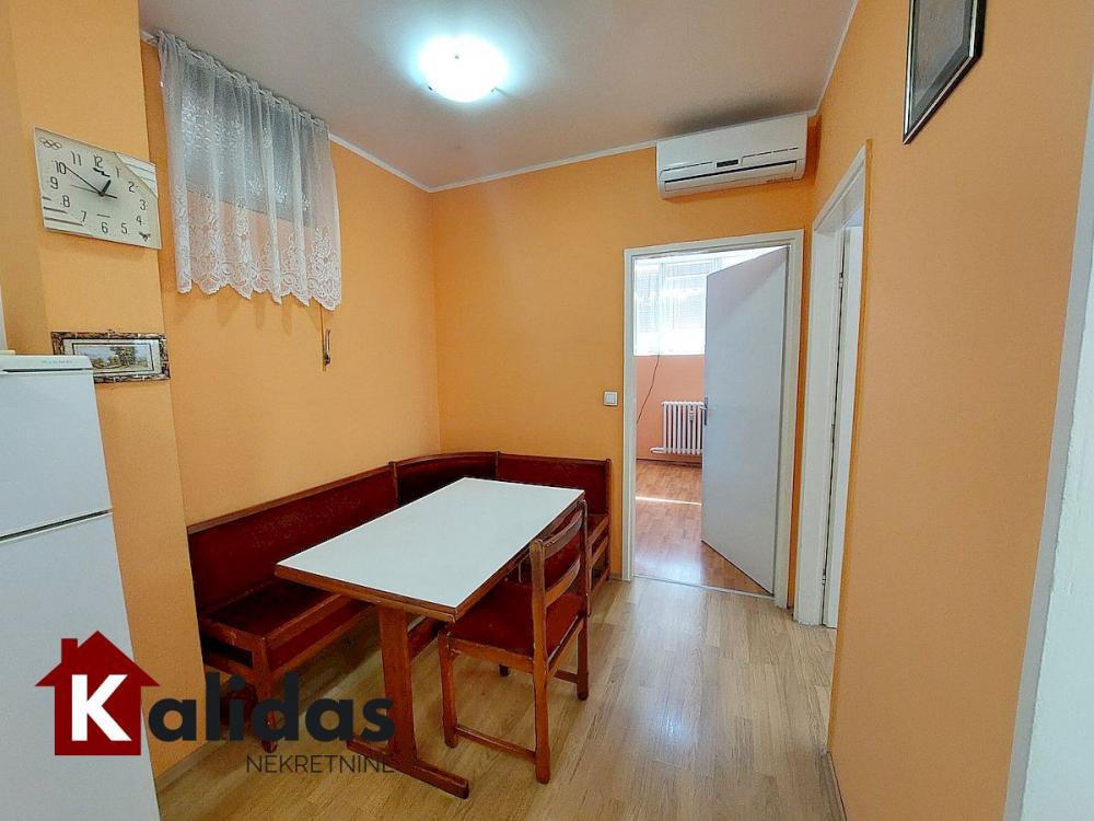 Slika 5 - Stan,NOVI SAD,LIMAN 2,kv: 48, € 146260, ID: 1008085