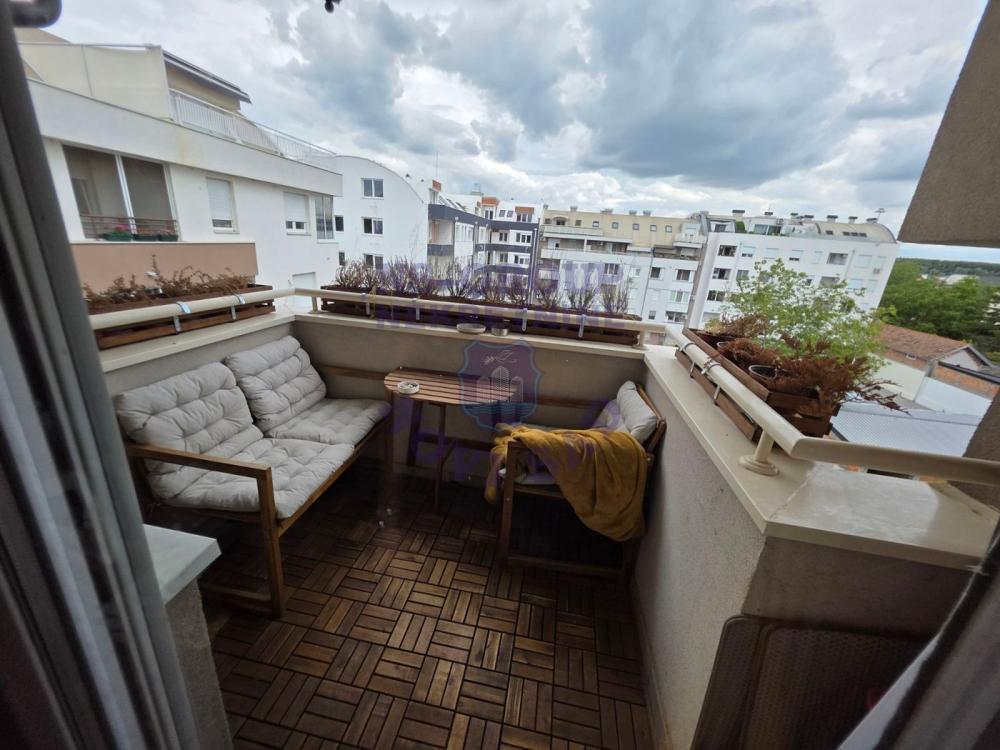 Slika 4 - Troiposoban stan u Petrovaradinu 