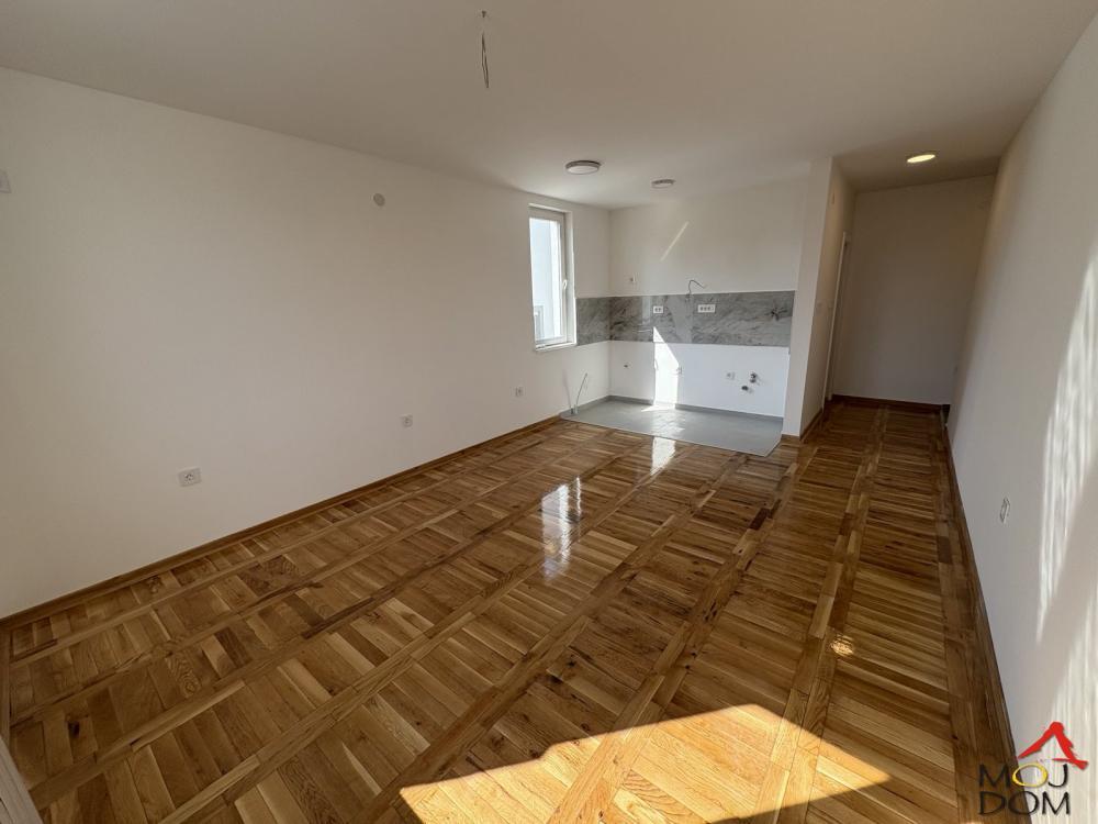 Glavna slika -Stan,NOVI SAD,TELEP,kv: 29, € 73200, ID: 1031103