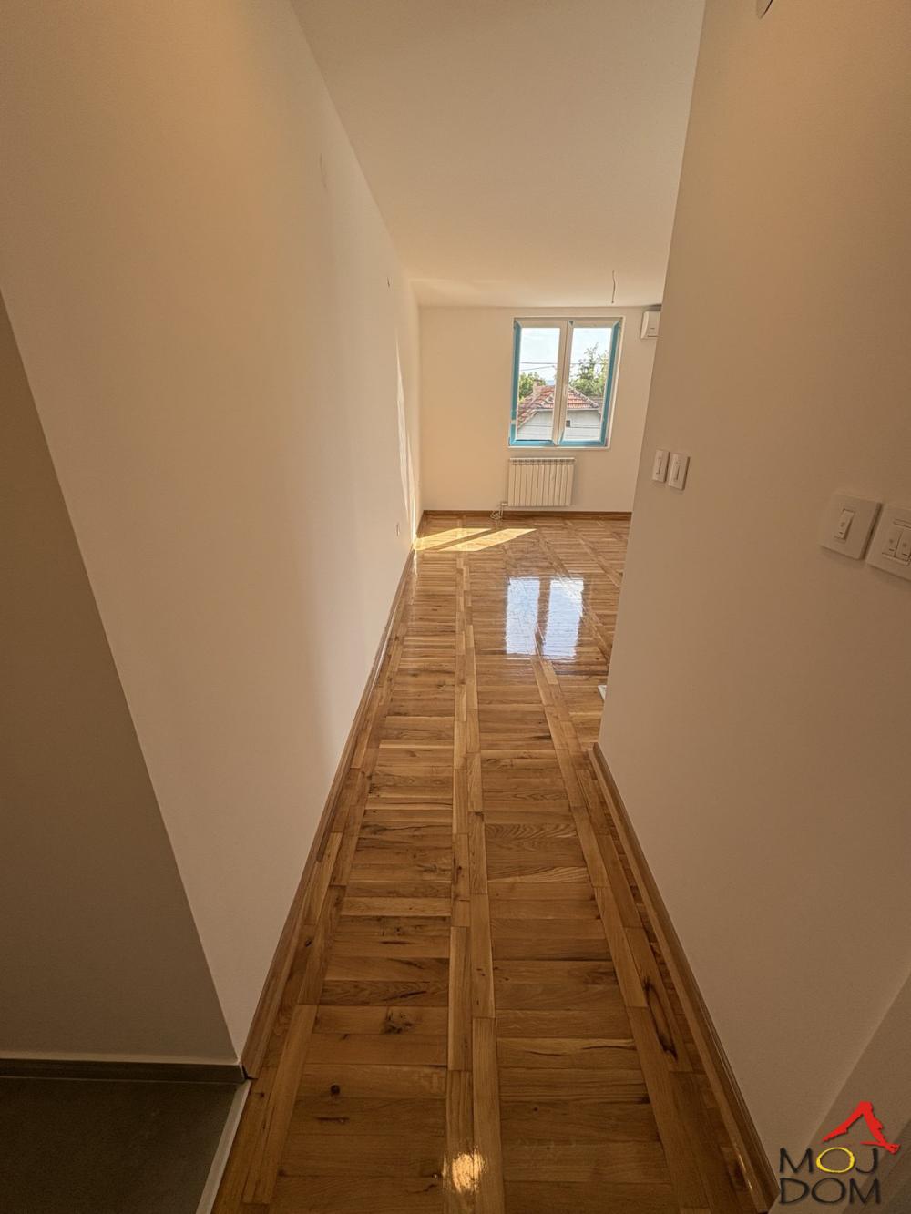 Slika 6 - Stan,NOVI SAD,TELEP,kv: 29, € 73200, ID: 1031103