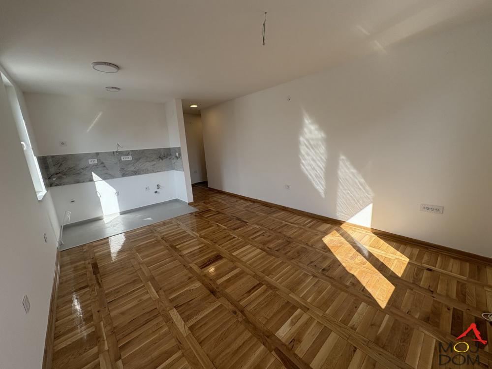 Slika 1 - Stan,NOVI SAD,TELEP,kv: 29, € 73200, ID: 1031103